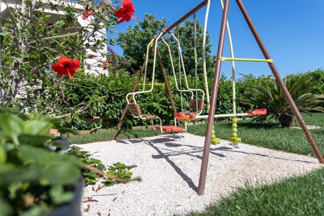 Villa Apartments Brecic 1 Kaštela Extérieur photo