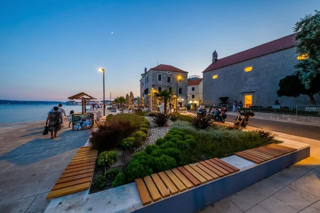 Villa Apartments Brecic 1 Kaštela Extérieur photo