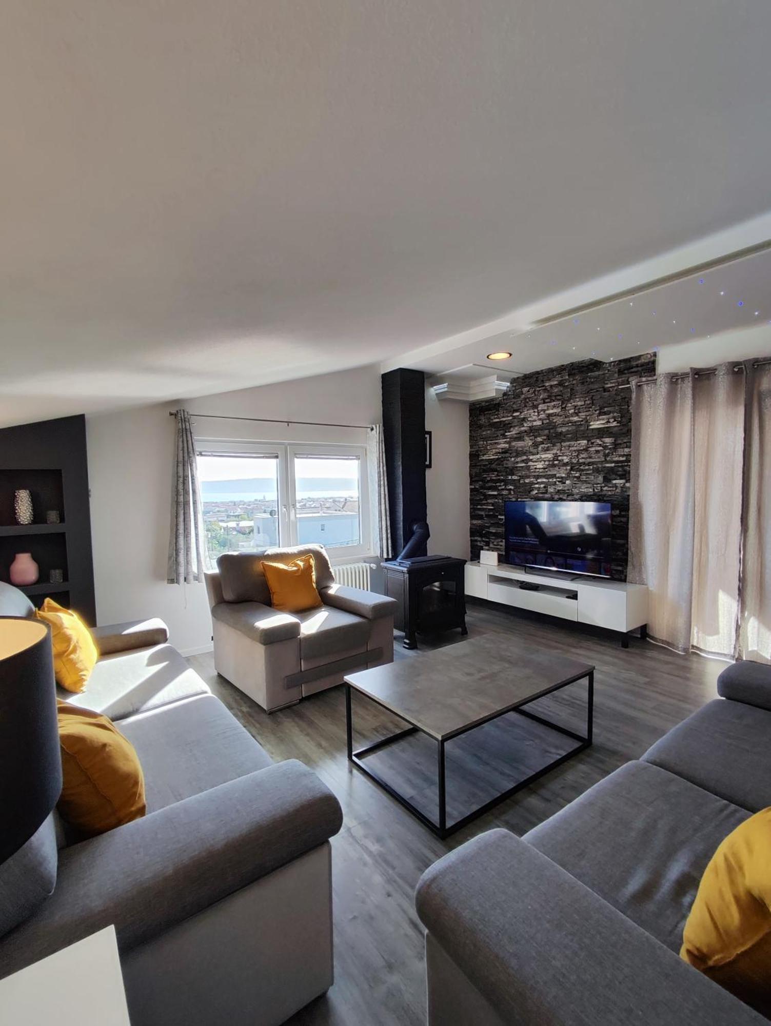 Villa Apartments Brecic 1 Kaštela Extérieur photo